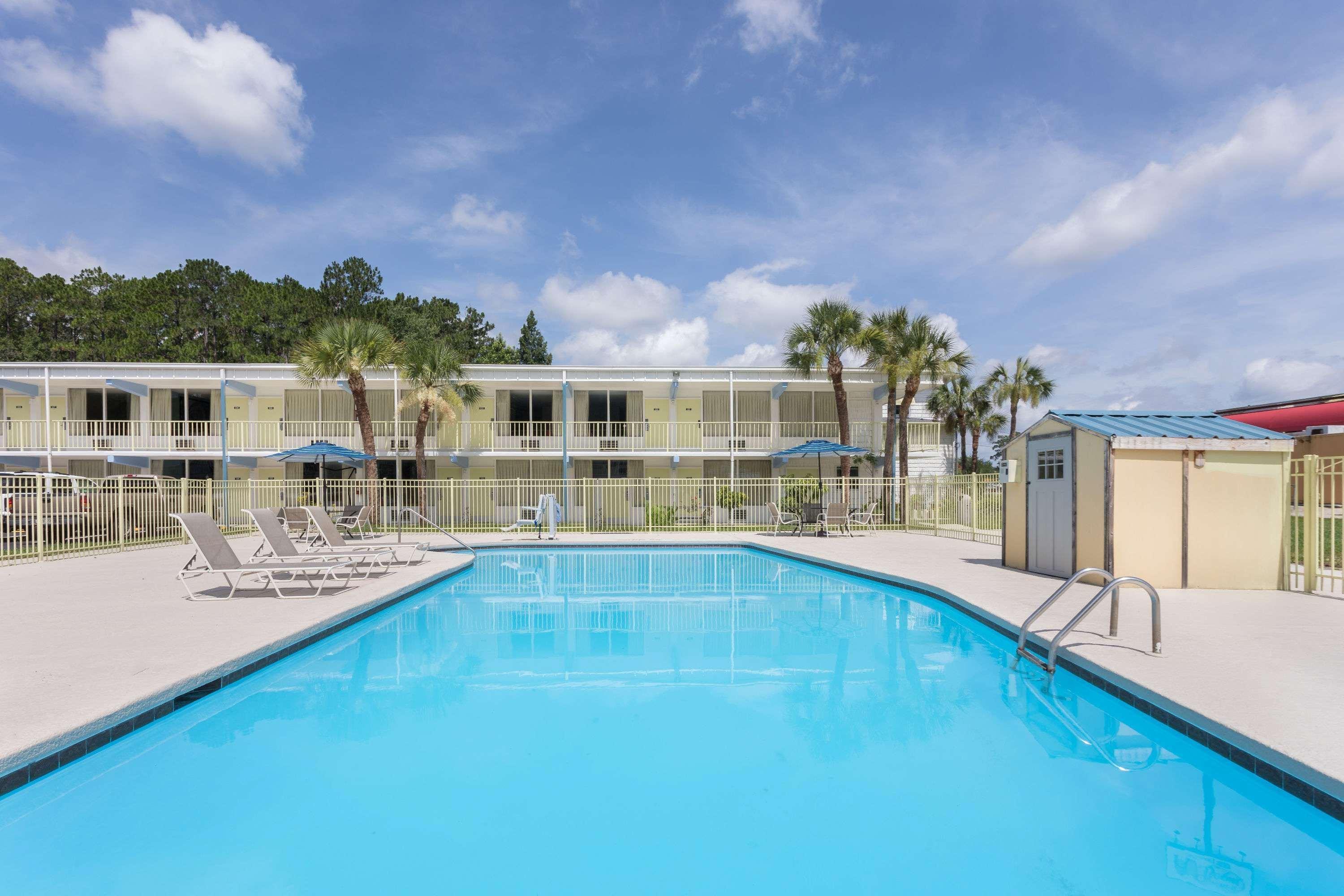 Super 8 By Wyndham Kingsland I-95 Naval Base Area Exterior foto